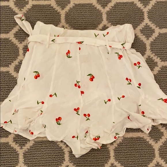 White cherry shorts from Bloomingdales - Picture 3 of 4